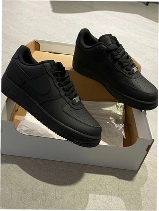 Nike Air Force 1 Low '07 Negro Talla 44