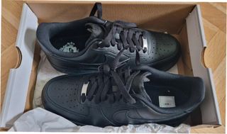 Nike Air Force 1 Low '07 Negras Talla 41