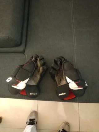 Guantes de Hockey Brooks 500