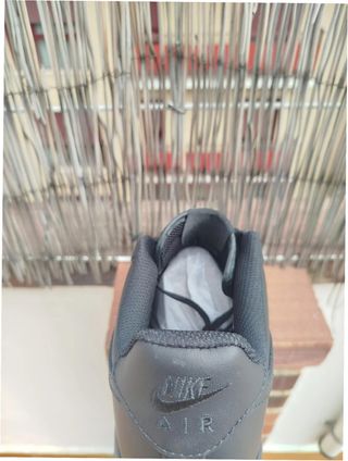 Nike Air Force 1 Low '07 Negras Talla 44