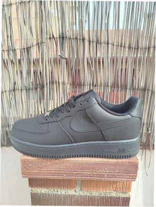 Nike Air Force 1 Low '07 Negras Talla 44