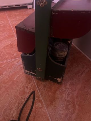 Caja de herramientas decorada