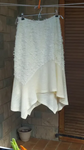 Conjunto Chaqueta Corta y Falda Blanco