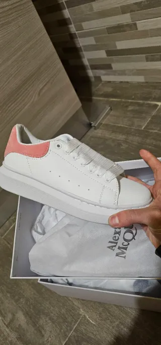 Alexander McQueen 39 scatola