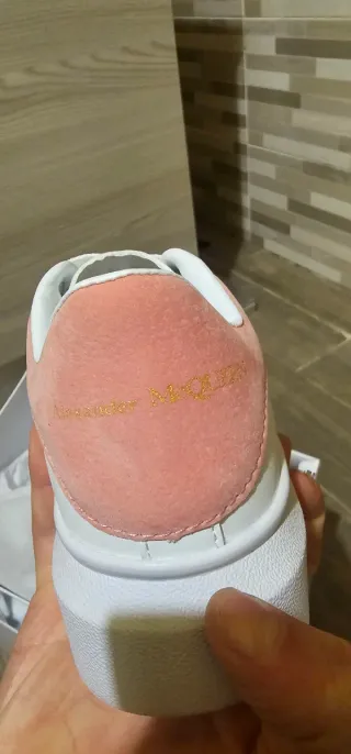 Alexander McQueen 39 scatola