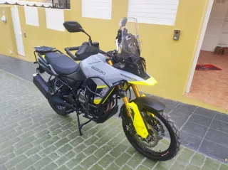 Suzuki V-Strom 800 Adventure Gris/Amarillo