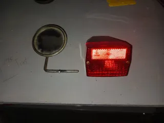 Piloto trasero y espejo Vespino