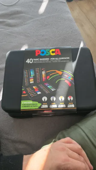 Estuche 40 Rotuladores Posca nuevo a estrenar.