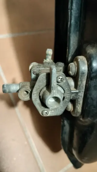 Depósito Yamaha SR 250 Special Negro