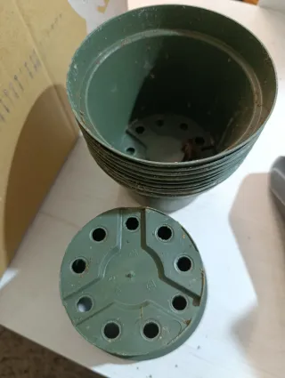 Pack 20 macetas verdes plástico