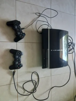 Consola PlayStation 3 Negra + Juegos
