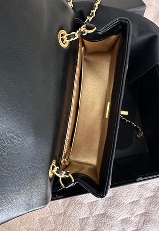 Chanel Negro y Dorado