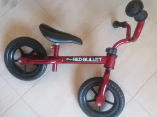 Bicicleta de aprendizaje Chicco Red Bullet