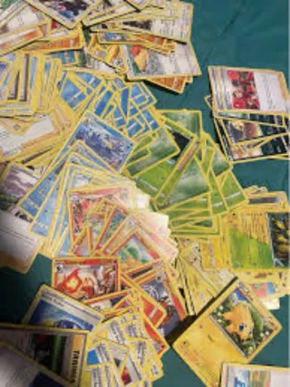 🇪🇦200 Cartas Pokémon 2022-2023