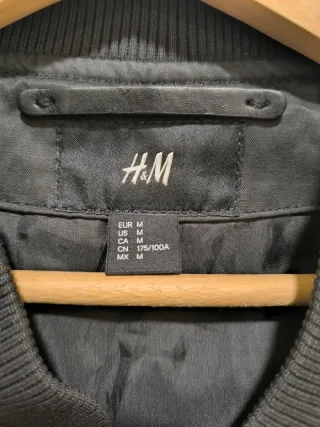 Gabardina Bomber Negra H&M Talla M