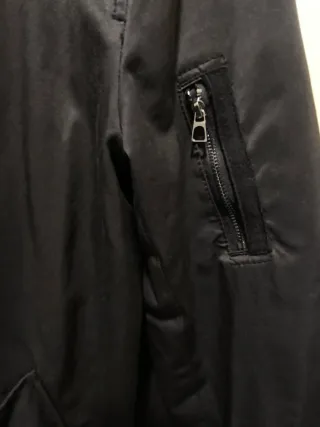 Gabardina Bomber Negra H&M Talla M