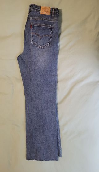 Pantalón vaquero azul medio