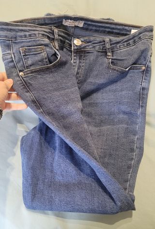 Pantalón vaquero azul medio