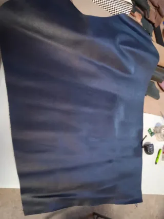 Piel Genuina Azul Marino, 16€.