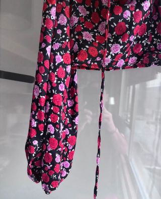 Blusa floral Bershka M