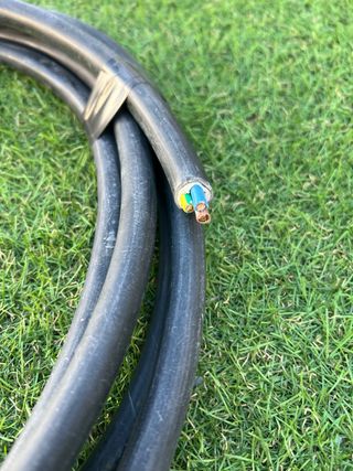 Mangueras Halógena Negra 3x6mm