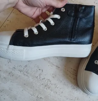 Zapatillas cuero niña T.38