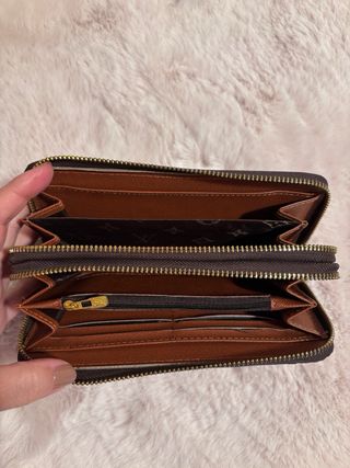 Cartera Louis Vuitton Monogram con compartimentos