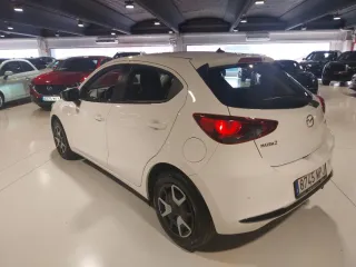 Mazda 2 2024