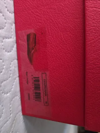 Lote Cajas y Bolsa Carolina Herrera Roja