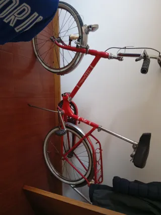 Bicicleta BH antigua roja