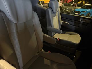 SSANGYONG RODIUS 2.0 TD XDI PREMIUM