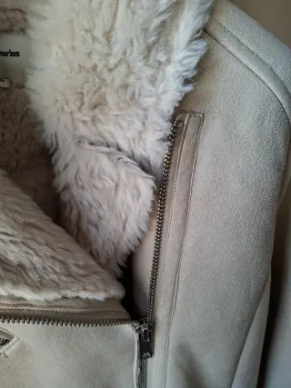 Chaqueta pelo corto Stradivarius