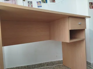 Escritorio de estudio madera claro