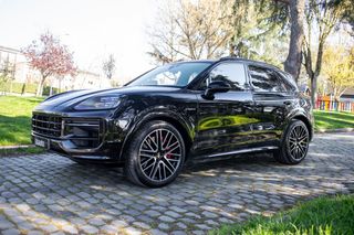 Porsche Cayenne S HYBRID 2024