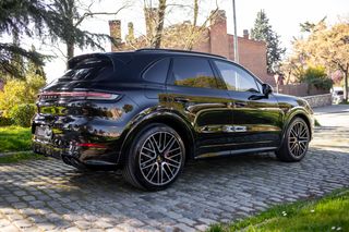 Porsche Cayenne S HYBRID 2024