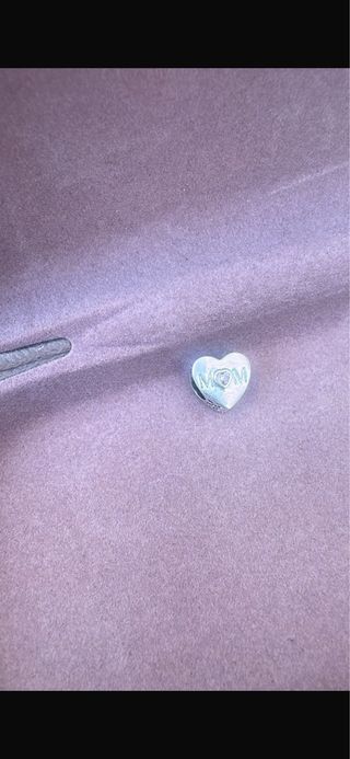 Colgante Pandora Corazones Entrelazados Corona 20€