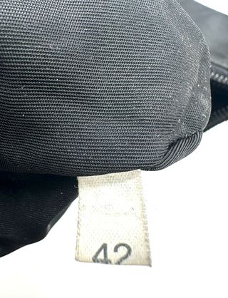 Borsa Prada in nylon nero
