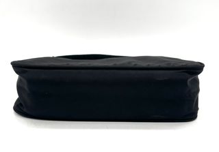 Borsa Prada in nylon nero