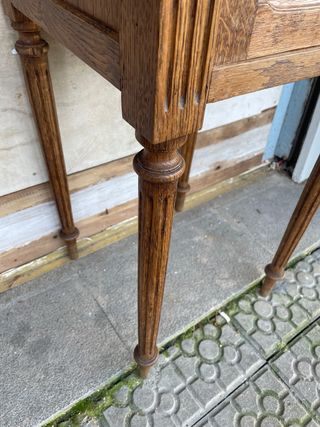 Mesilla de noche de madera