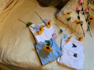 Camisetas chic blancas y azules Chic@s