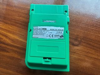 Game Boy Pocket verde con caja metacrilato