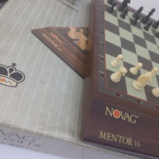 Novag Mentor 16 Ajedrez Electrónico