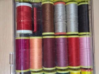 Set de hilos de coser. Con brillo,elásticos .