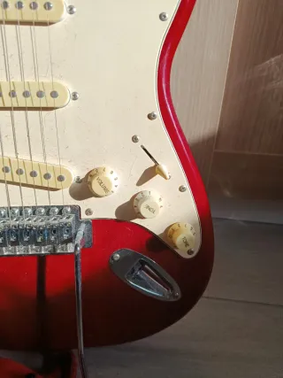 Guitarra Eléctrica Roja