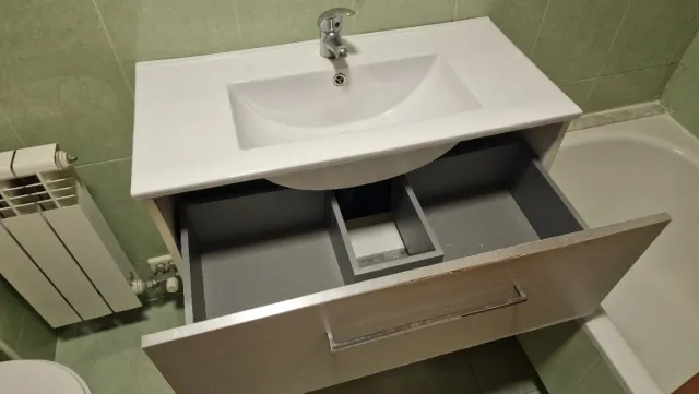 Mueble de baño con lavabo