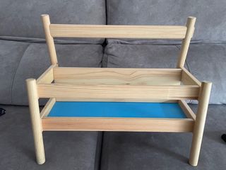 Librería infantil madera y azul