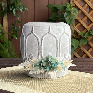 Tocado de flores preservadas