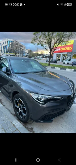 Alfa Romeo Stelvio 2021
