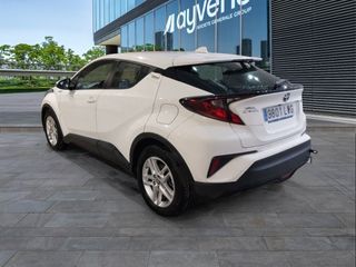 Toyota C-HR 1.8 125H Active 90 kW (122 CV)