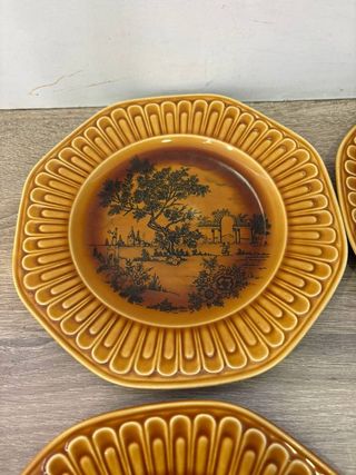 4 PLATOS DECORATIVOS